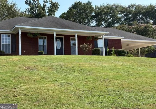 Photo 4 of Single family home for sale at 54 Lee Rd #2108, Phenix City, AL 36870 | MLS# 10828378 | Listing updated on 2026-09-20