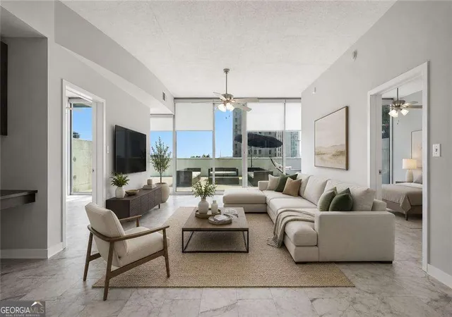 Photo 2 of Condo for sale at 3324 Peachtree Rd Ne #814, Atlanta, GA 30326 | MLS# 10789233 | Listing updated on 2026-09-10