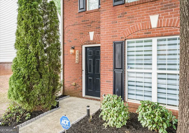 Photo 3 of Townhouse for sale at 3342 Waldrop Trl, Decatur, GA 30034 | MLS# 10833471 | Listing updated on 2026-08-26