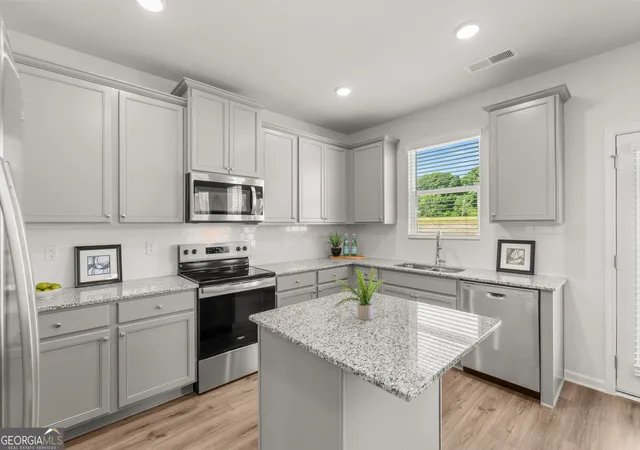 Photo 3 of Single family home for sale at 107 Maplewood Ln #LOT 179, Conyers, GA 30094 | MLS# 10715443 | Listing updated on 2026-08-25