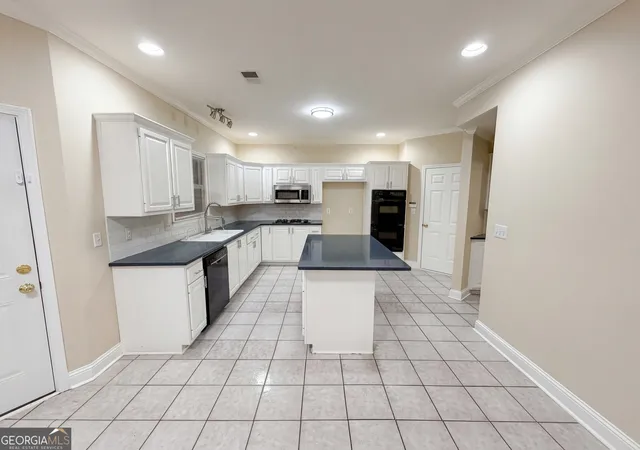 Photo 2 of Single family home for sale at 3805 Lenna Dr, Snellville, GA 30039 | MLS# 10723867 | Listing updated on 2026-09-18