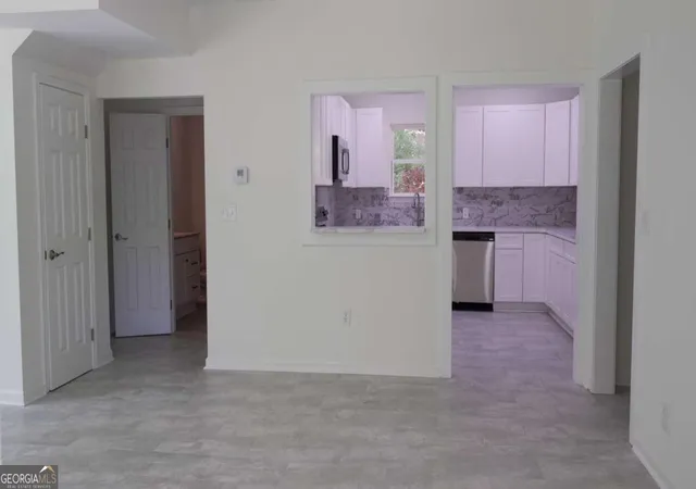 Photo 2 of Single family home for sale at 378 Rue Cezzan, Lavonia, GA 30553 | MLS# 10829135 | Listing updated on 2026-09-02
