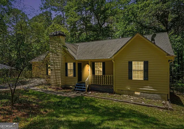 2nd image of 4827 Oakwood Ct, Loganville, GA 30052 | MLS# 10781203