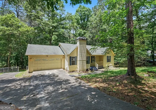 3rd image of 4827 Oakwood Ct, Loganville, GA 30052 | MLS# 10781203