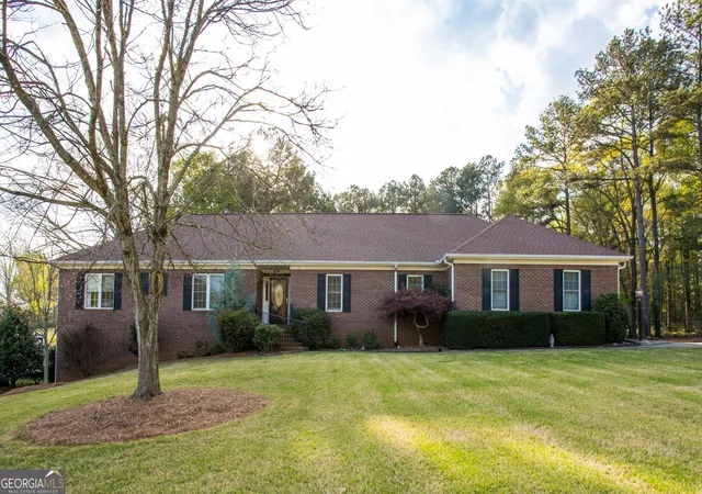 Photo 1 of Single family home for sale at 4450 Bay Creek Rd, Loganville, GA 30052 | MLS# 10801807 | Listing updated on 2026-08-27