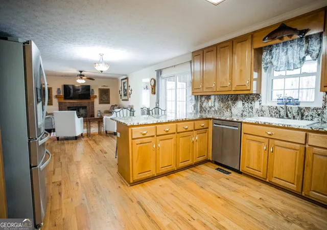 Photo 2 of Single family home for sale at 4450 Bay Creek Rd, Loganville, GA 30052 | MLS# 10801807 | Listing updated on 2026-08-27