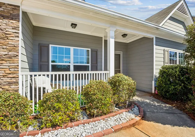 Photo 3 of Single family home for sale at 753 Timpelton Ct, Hoschton, GA 30548 | MLS# 10737141 | Listing updated on 2026-05-04