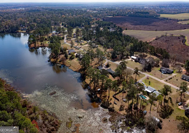 Photo 3 of Sale Pending at 436 Lakewood Dr, Blakely, GA 39823 | MLS# 10709989 | Listing updated on 2026-09-11