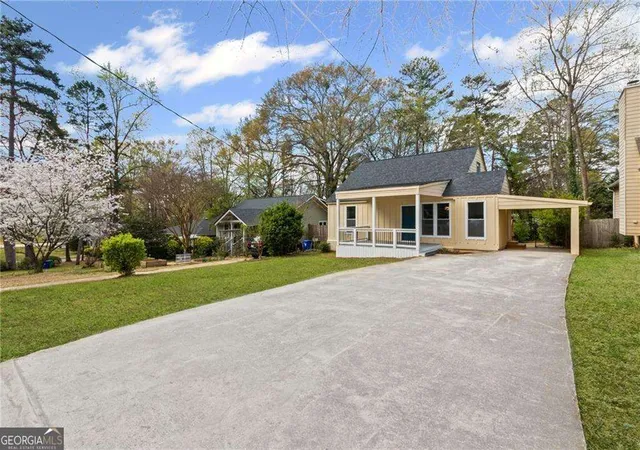 Photo 2 of Single family home for sale at 599 Daniel Ave, Decatur, GA 30032 | MLS# 10667080 | Listing updated on 2026-10-07
