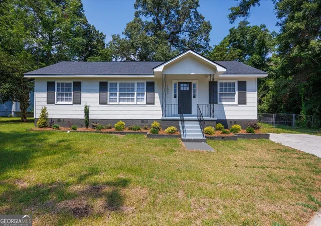 1st image of 102 George Dr, Warner Robins, GA 31093 | MLS# 10799776