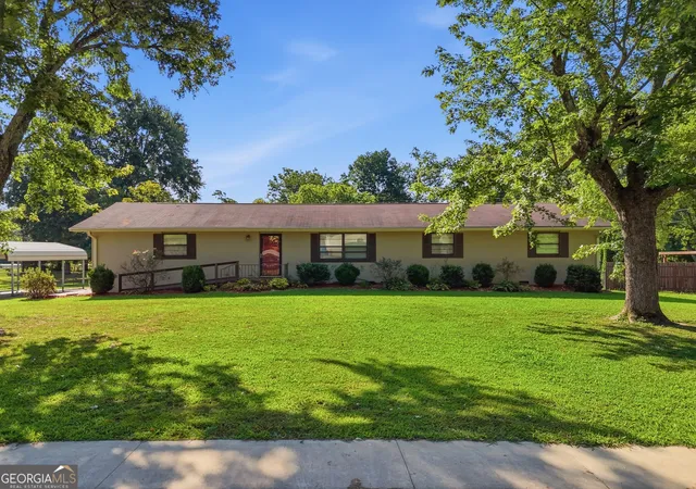1st image of 105 Hamel Dr, Chickamauga, GA 30707 | MLS# 10804319