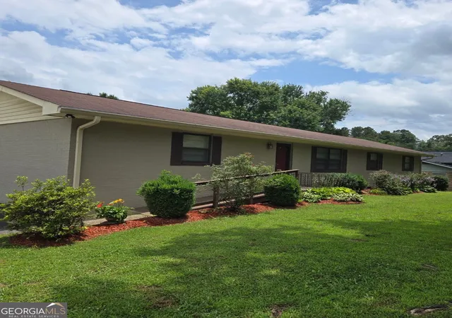 Photo 3 of Single family home for sale at 105 Hamel Dr, Chickamauga, GA 30707 | MLS# 10804319 | Listing updated on 2026-09-08