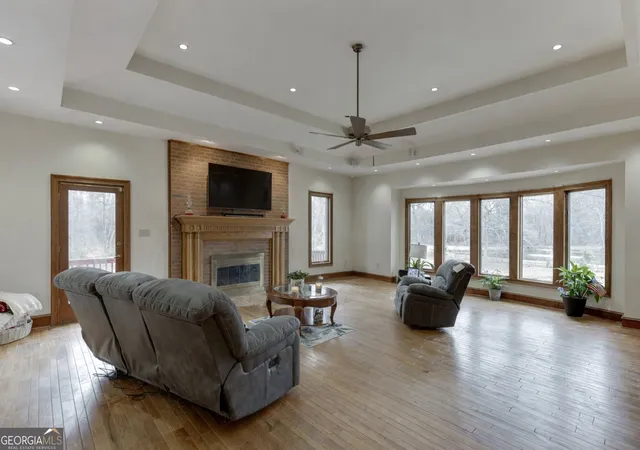 Photo 4 of Single family home for sale at 525 Cooper Rd, Loganville, GA 30052 | MLS# 10690463 | Listing updated on 2026-08-01
