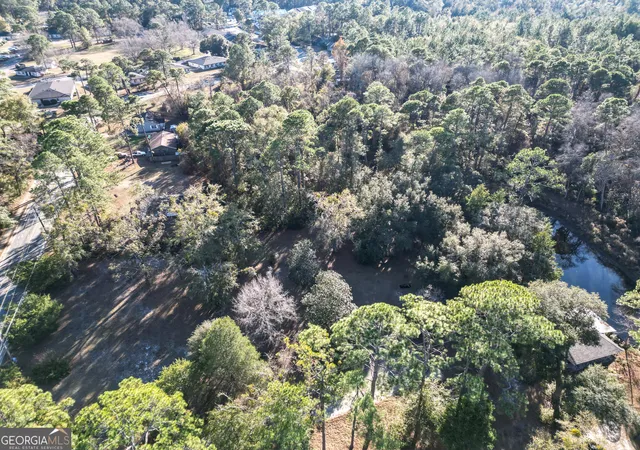 3rd image of 992 Pineland Ave, Hinesville, GA 31313 | MLS# 10658999