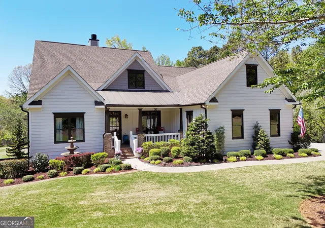 Photo 1 of Single family home for sale at 204 Lynn Ln, Canton, GA 30115 | MLS# 10835279 | Listing updated on 2026-09-11