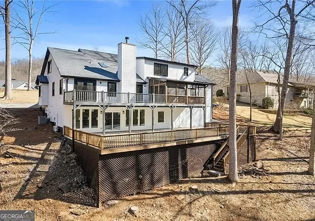 Photo 3 of Single family home for sale at 4732 Walnut Bnd Dr, Gainesville, GA 30507 | MLS# 10812983 | Listing updated on 2026-09-23