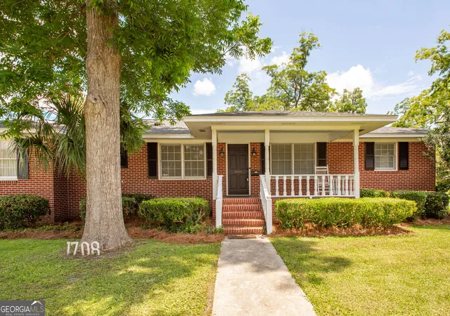 Homes for sale in Waycross, GA | 1708 City Blvd, Waycross, GA 31501 | MLS# 10798732