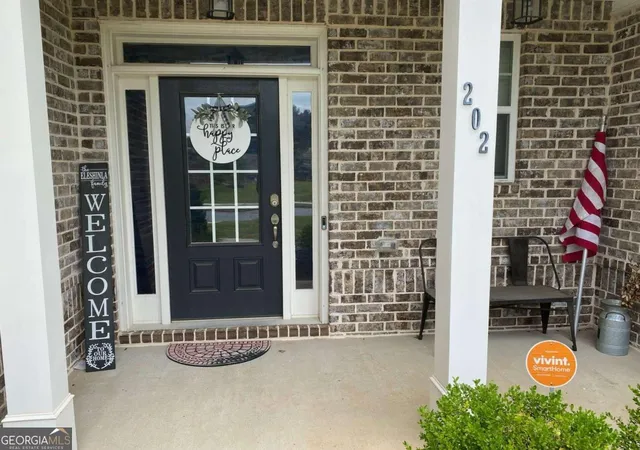 Photo 3 of Single family home for sale at 202 Oakleigh Pointe Dr, Dallas, GA 30157 | MLS# 10818499 | Listing updated on 2026-08-18