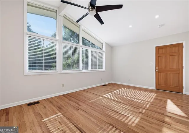 3rd image of 2988 Vine Cir, Decatur, GA 30033 | MLS# 10806353
