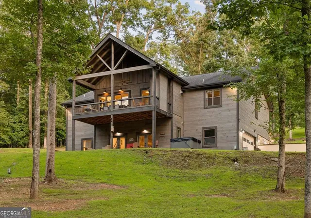 Photo 2 of Mansion for sale at 371 Windfield Cir, Blue Ridge, GA 30513 | MLS# 10820009 | Listing updated on 2026-08-19