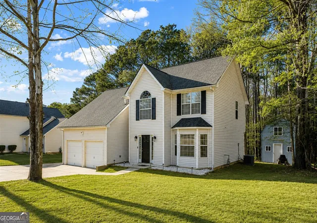 Single family home for sale at 6585 Manor Crk Dr, Douglasville, GA 30135 | MLS# 10816411 | Listing updated on 2026-08-20