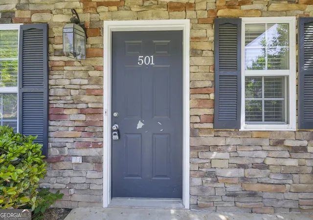 Homes for sale in Athens, GA | 1305 Cedar Shls Dr, Athens, GA 30605