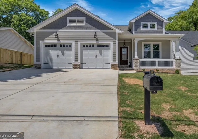 1st image of 571 Lawrence St Ne, Marietta, GA 30060 | MLS# 10766088