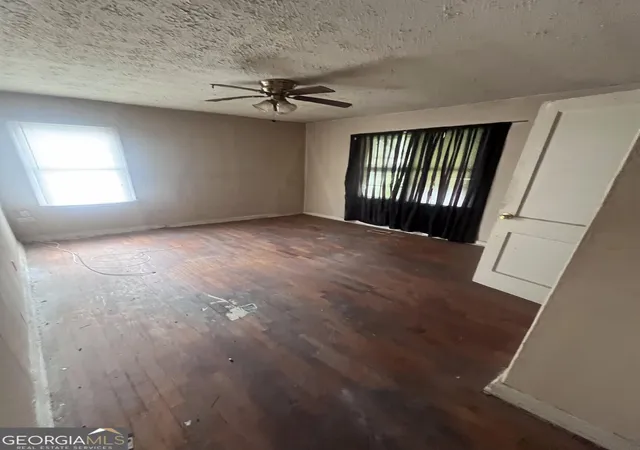 Photo 3 of Single family home for sale at 1267 Almont Dr SW, Atlanta, GA 30310 | MLS# 10828830 | Listing updated on 2026-09-02