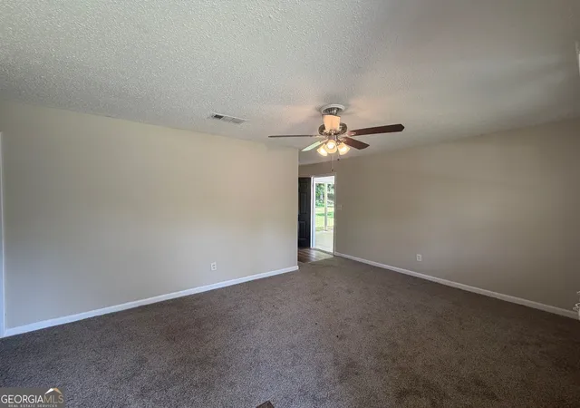 Photo 3 of Single family home for sale at 2192 Chestnut Log Loop, Lithia Springs, GA 30122 | MLS# 10832910 | Listing updated on 2026-10-03