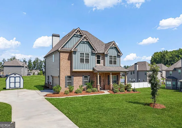 Photo 3 of Single family home for sale at 239 Baumgard Wy, Locust Grove, GA 30248 | MLS# 10829721 | Listing updated on 2026-09-25