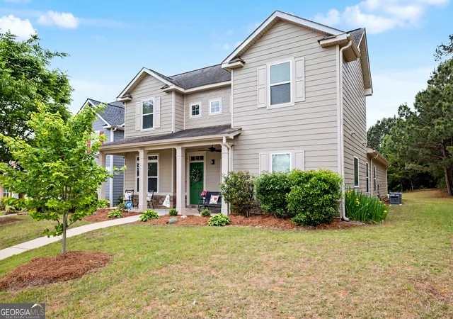 Photo 3 of Single family home for sale at 38 Remington Wy, Newnan, GA 30263 | MLS# 10742383 | Listing updated on 2026-09-07