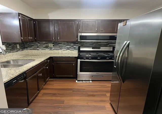 Photo 4 of Townhouse for sale at 785 Joseph Club Dr Sw, Mableton, GA 30126 | MLS# 10814626 | Listing updated on 2026-09-27