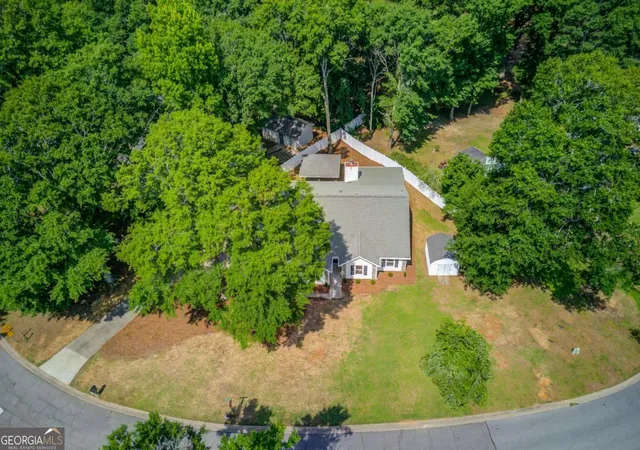 Photo 2 of Single family home for sale at 222 Ryan Rd, Winder, GA 30680 | MLS# 10785102 | Listing updated on 2026-10-06