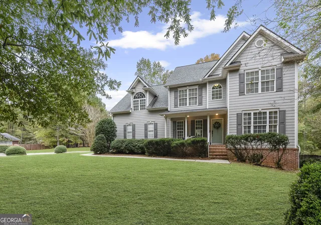 3rd image of 10 Cove Dr, Newnan, GA 30263 | MLS# 10738787