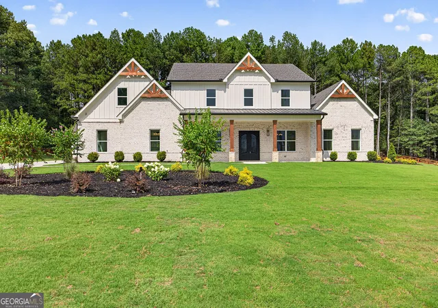 Photo 1 of Mansion for sale at 1556 New Hope Rd, Lawrenceville, GA 30045 | MLS# 10771926 | Listing updated on 2026-08-31