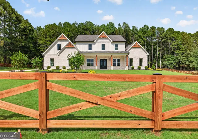 Photo 3 of Single family home for sale at 1556 New Hope Rd, Lawrenceville, GA 30045 | MLS# 10771926 | Listing updated on 2026-08-31