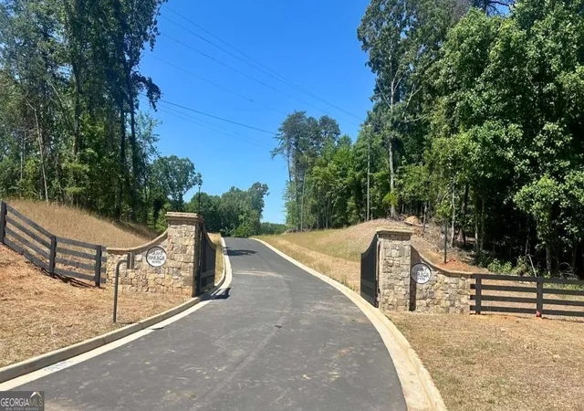 Photo 3 of Single family home for sale at 6279a Grant Harbor Dr #5, Gainesville, GA 30506 | MLS# 10788159 | Listing updated on 2026-09-08