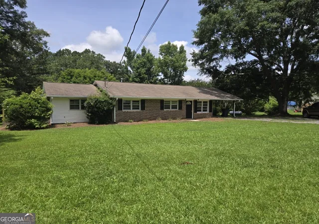 Homes for sale in Jackson, GA | 606 Viewpoint Dr, Jackson, GA 30233 | MLS# 10706055