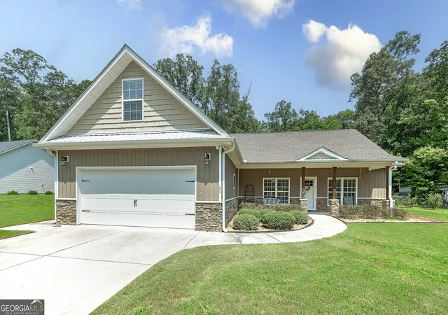 1st image of 171 Arrow Point Rd, Jackson, GA 30233 | MLS# 10816169