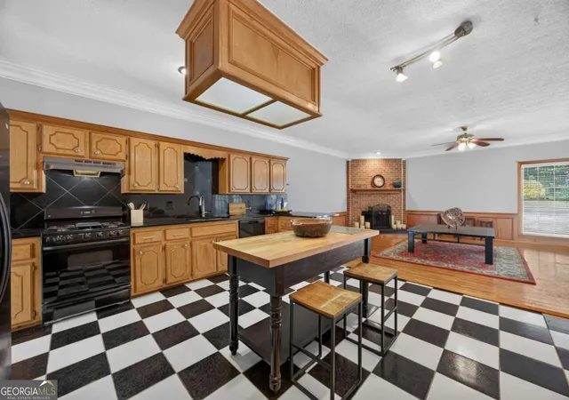 Photo 4 of Single family home for sale at 3210 Hall Garden Rd, Snellville, GA 30039 | MLS# 10790175 | Listing updated on 2026-09-15