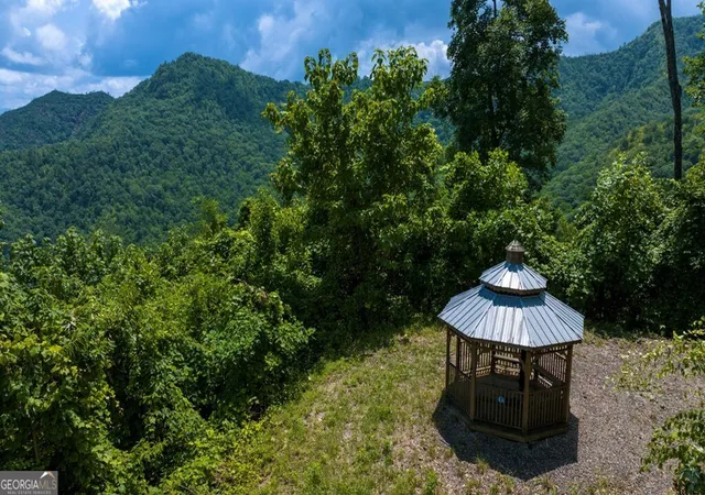 Photo 2 of Single family home for sale at 235 Rios Dr, Bryson City, NC 28713 | MLS# 10802483 | Listing updated on 2026-07-23