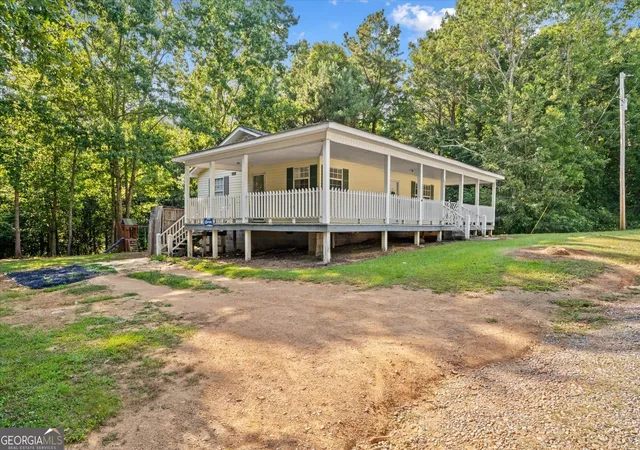 2nd image of 1020 Davenport Rd, Dalton, GA 30721 | MLS# 10809389