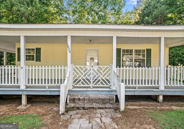 3rd image of 1020 Davenport Rd, Dalton, GA 30721 | MLS# 10809389