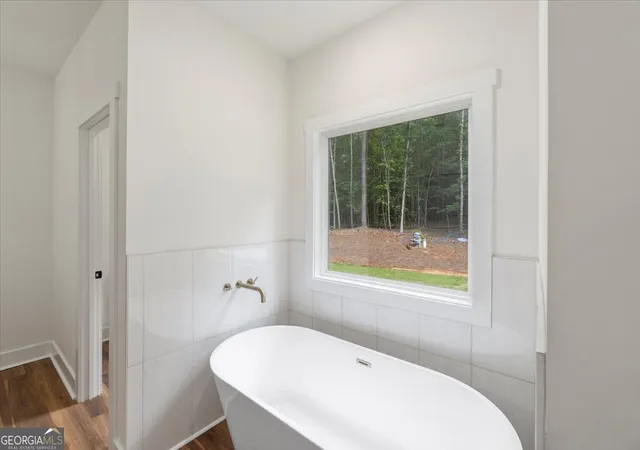 4th image of 1271 Simmons Rd, Social Circle, GA 30025 | MLS# 10808490