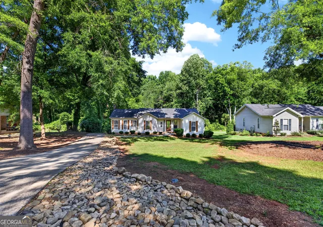 Homes for sale in Greensboro, GA | 607 S Spring St, Greensboro, GA 30642 | MLS# 10781431