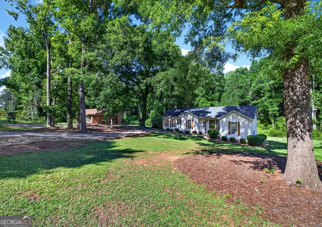 Homes for sale in Greensboro, GA | 607 S Spring St, Greensboro, GA 30642 | MLS# 10781431