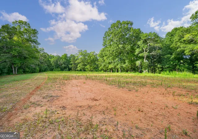 Photo 4 of Sale Pending at 1321A Garrett Rd, Statham, GA 30666 | MLS# 10807957 | Listing updated on 2026-08-24