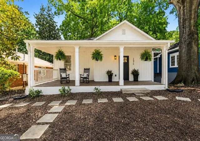 Photo 1 of Single family home for sale at 1576 Elixir Ave Sw, Atlanta, GA 30314 | MLS# 10783671 | Listing updated on 2026-09-03