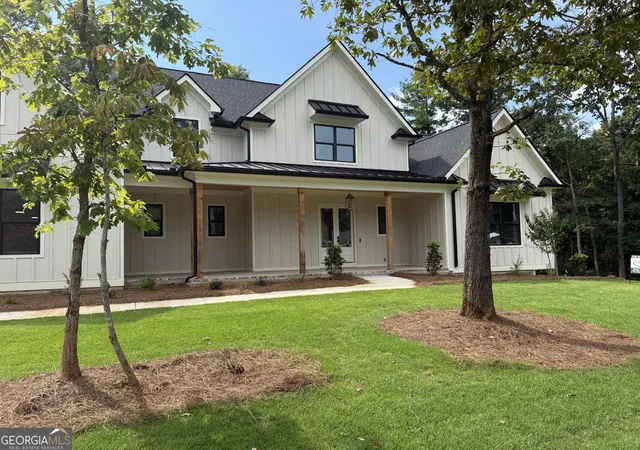 1st image of 5990 Warpath Rd, Flowery Branch, GA 30542 | MLS# 10819474