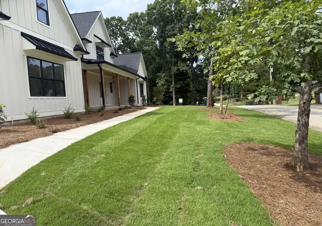 2nd image of 5990 Warpath Rd, Flowery Branch, GA 30542 | MLS# 10819474